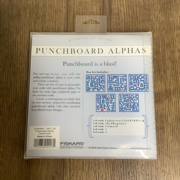 Heidi Grace Designs 89-Piece Blue Printed Punchboard Letters Numbers New - Picture 3 of 4